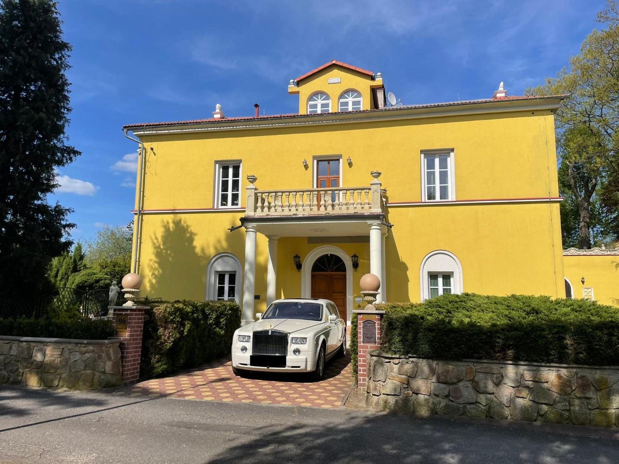 Bynovecky Zamecek Hotell Exteriör bild